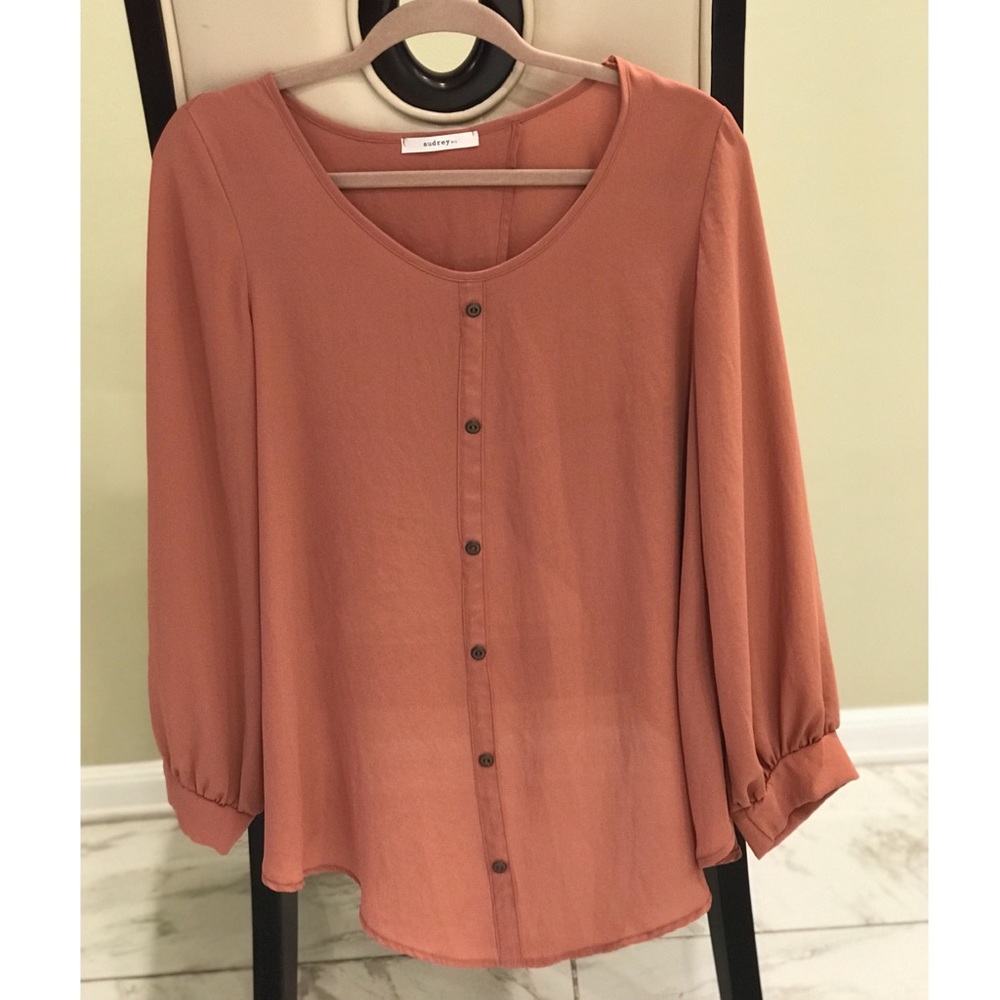 Super cute button up long sleeve with back open